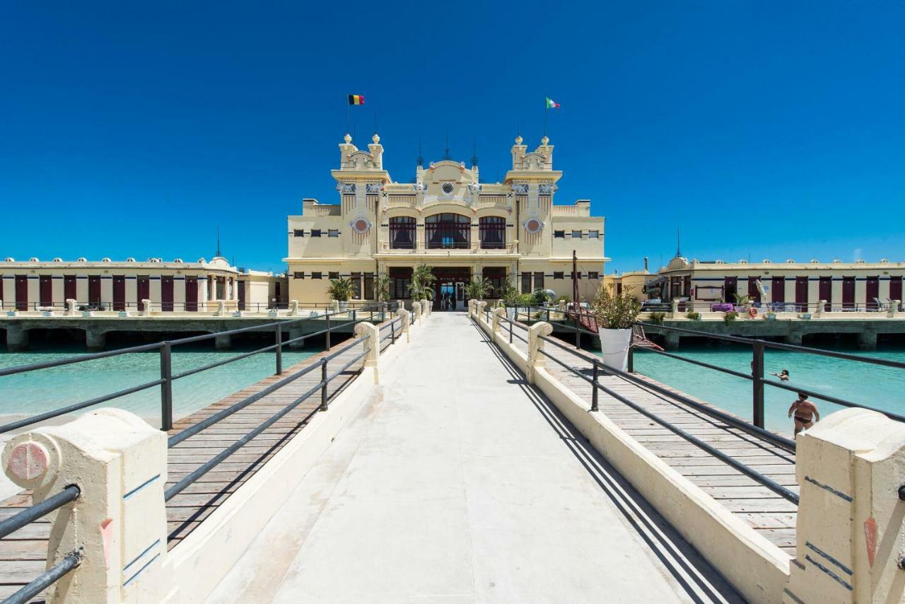 Casa Con Terrazza Sul Mare All'Addaura Palermo Luaran gambar